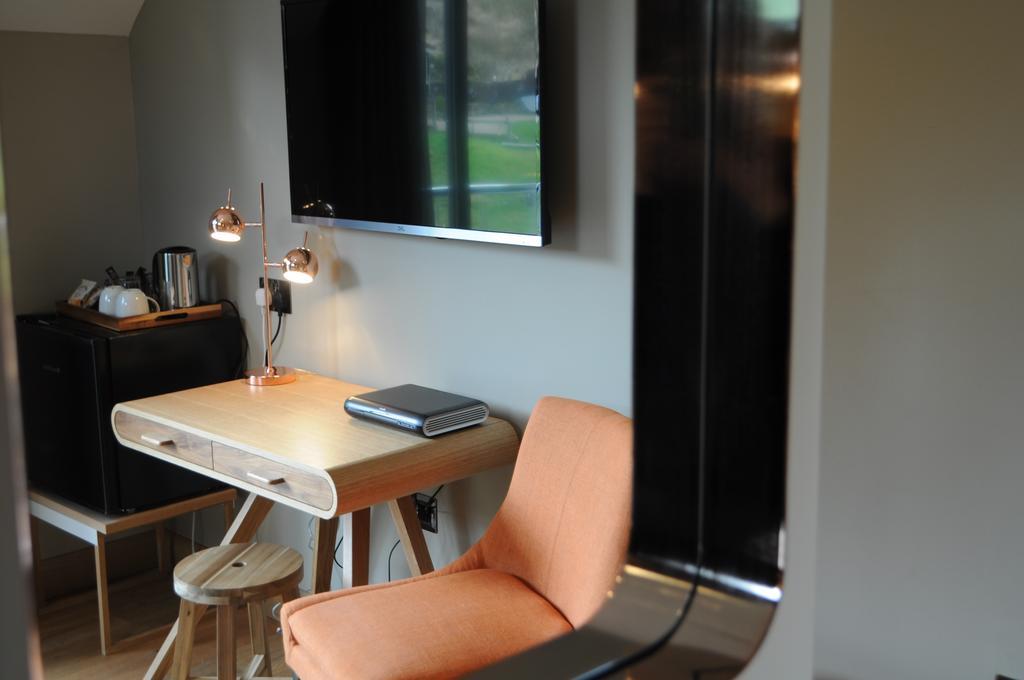 The Corran Motel ออนิค ภายนอก รูปภาพ