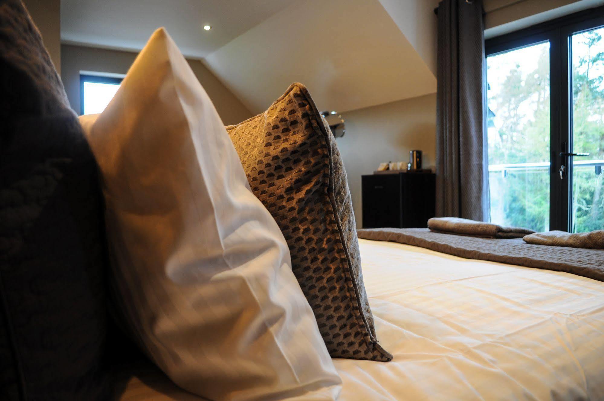 The Corran Motel ออนิค ภายนอก รูปภาพ