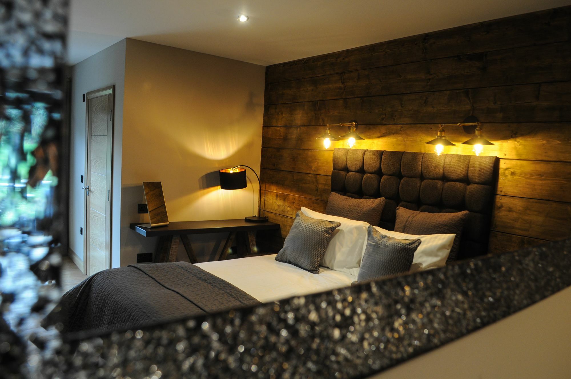 The Corran Motel ออนิค ภายนอก รูปภาพ